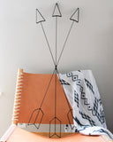 3 arrows wall art